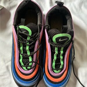 Nike Black and Pink Air Max 97 Sneakers Sleek Design